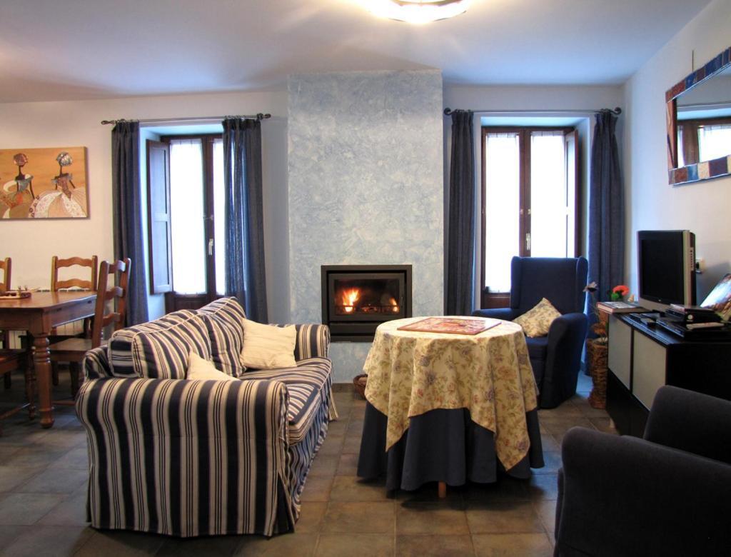 Casa Rural Urandi I Burgui エクステリア 写真